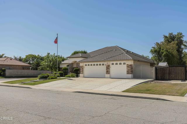 15617 Screaming Eagle Avenue, Bakersfield CA: https://media.crmls.org/mediaz/6ed33252-3ad6-4e8d-9c4f-5e7f0fb7fe1e.jpg