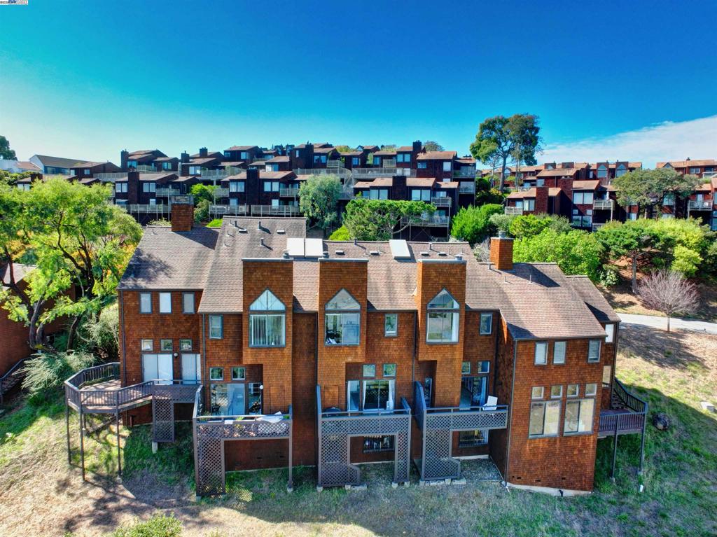 220 Bay Vista Cir