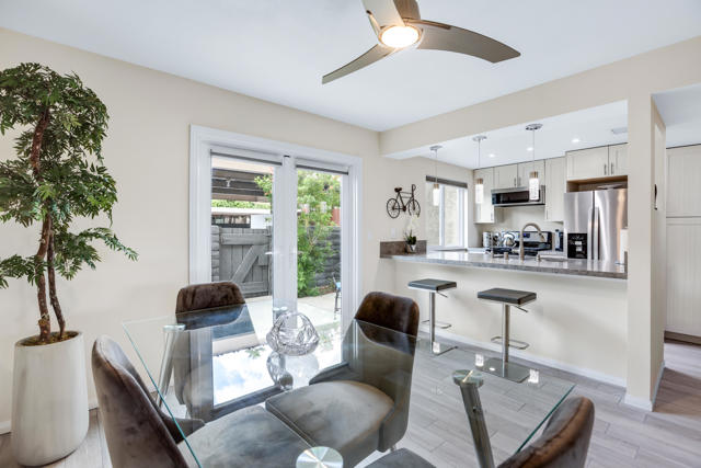 2274 N Indian Canyon Drive, Palm Springs CA: https://media.crmls.org/mediaz/6ed4fa25-c855-487e-8446-fac5af9a1d74.jpg