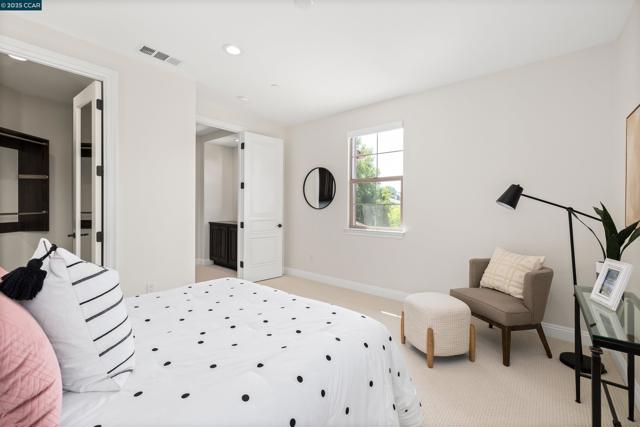837 O'Brien Place, Danville CA: https://media.crmls.org/mediaz/6ed5238f-8b2a-4b30-bee6-099edc3c681c.jpg