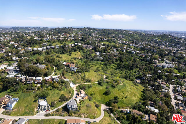3566 N Paseo Drive, Los Angeles CA: https://media.crmls.org/mediaz/6ed676b3-b6ed-4c63-8e88-30b3eeed4313.jpg
