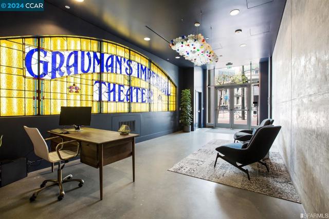 1075 Market St, San Francisco CA: https://media.crmls.org/mediaz/6ed69f94-f4ff-46d4-94ad-1485e6f73bd4.jpg