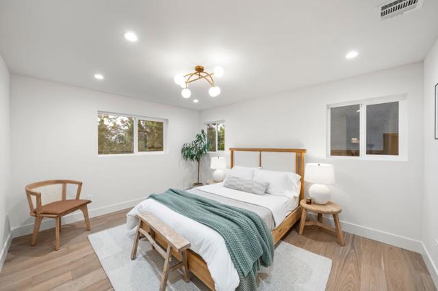 2009 Lyon Avenue, Belmont CA: https://media.crmls.org/mediaz/6ed73f06-1a05-4346-a316-230fe6ae9049.jpg