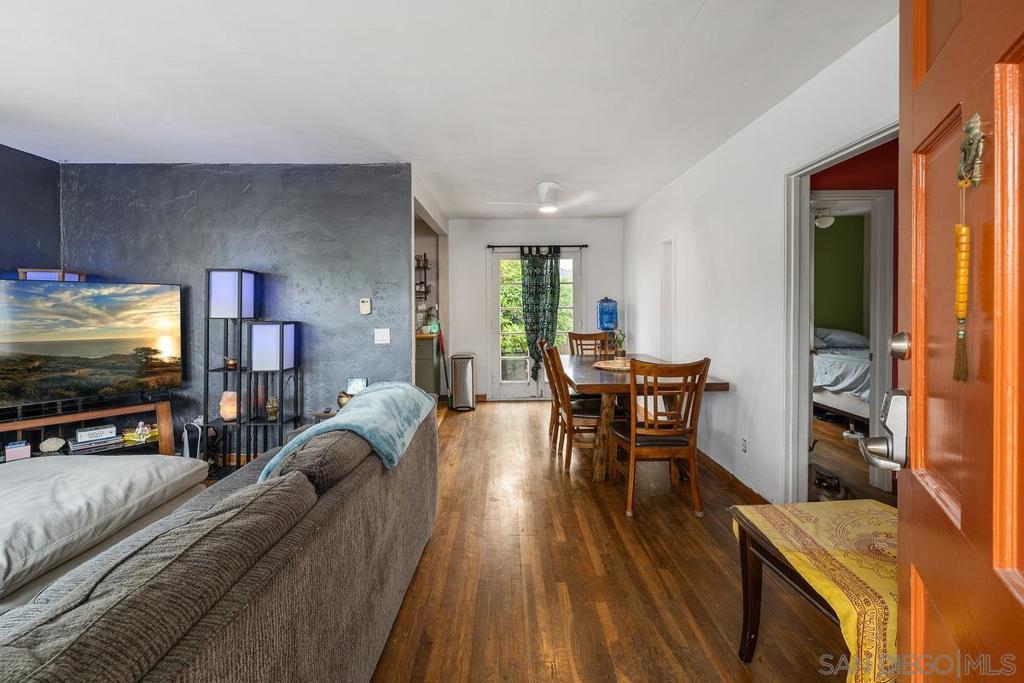 MLS #250035908SD img 5