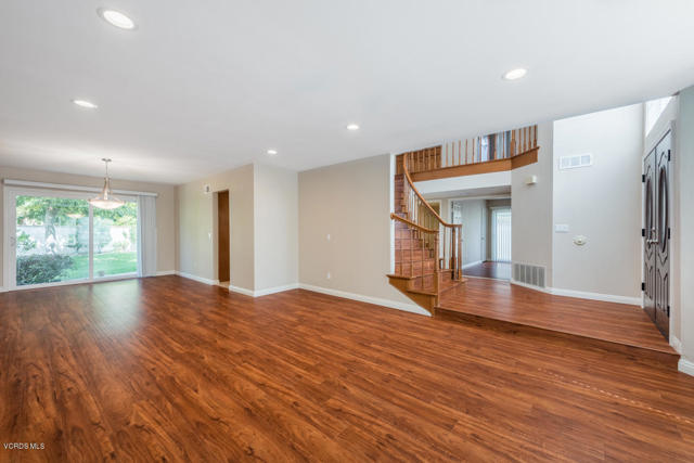 Detail Gallery Image 13 of 23 For 3403 Fayance Pl, Thousand Oaks,  CA 91362 - 5 Beds | 3 Baths