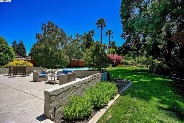 96 Trixie Dr, Livermore CA: https://media.crmls.org/mediaz/6ed81253-7783-448d-97fa-ad69291cfdc0.jpg