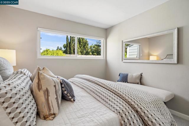 250 Ashley Circle, Danville CA: https://media.crmls.org/mediaz/6ed87555-34f2-4d7d-bced-34e0e28ba2bf.jpg