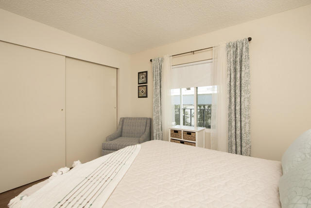 Image 11 of 45 For 14777 Palm Drive  186