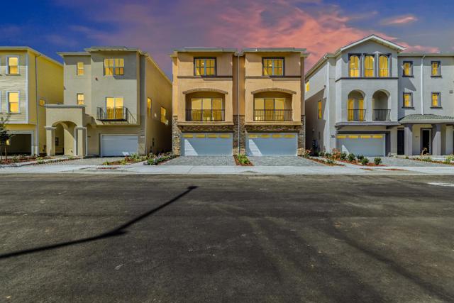 409 San Luis Avenue, Watsonville CA: https://media.crmls.org/mediaz/6ed8d827-5be8-48cb-8754-9f013127b7dc.jpg