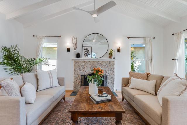 103 Winfield Way, Aptos CA: https://media.crmls.org/mediaz/6ed8ee2c-0281-4c2d-84be-1c27d17ec00f.jpg