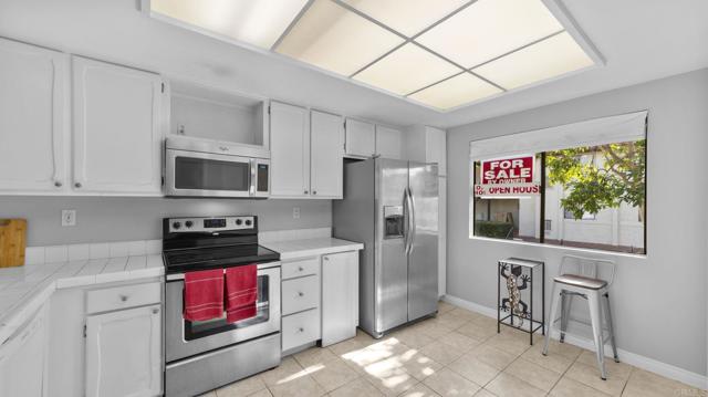 Detail Gallery Image 5 of 43 For 2508 Navarra Dr #424,  Carlsbad,  CA 92009 - 2 Beds | 2/1 Baths