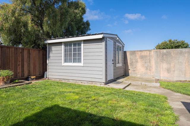 890 Sloat Drive, Salinas CA: https://media.crmls.org/mediaz/6ed94c7e-6b89-4731-8758-f7b7f8a062db.jpg