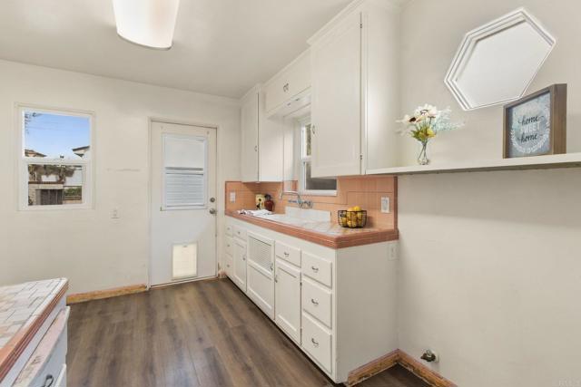 Detail Gallery Image 6 of 20 For 8860 Madison Ave, La Mesa,  CA 91941 - 3 Beds | 1 Baths