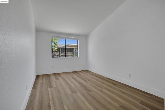 835 Villa Ter, Brentwood CA: https://media.crmls.org/mediaz/6edaa6d3-4cf5-4b7c-8d68-f8f8fe74eb9d.jpg