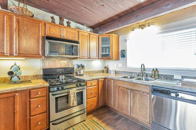 156 Mar Vista Drive, Monterey CA: https://media.crmls.org/mediaz/6edacdd8-0801-4b6e-a4f9-32973d2e4f28.jpg