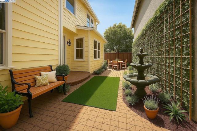 1165 Cottage Ln, Hercules CA: https://media.crmls.org/mediaz/6edb63f1-a616-4ad7-8d72-efd2edf40914.jpg