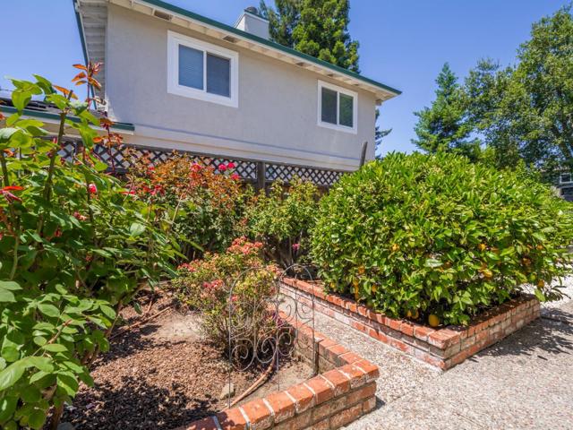 739 Quartz Street, Redwood City CA: https://media.crmls.org/mediaz/6edbdd69-c295-4afa-825d-30b37c8688e7.jpg