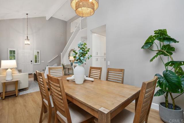 3071 Sprucewood Ln, Escondido CA: https://media.crmls.org/mediaz/6edccaf8-f52d-459f-9e35-0131971cc494.jpg