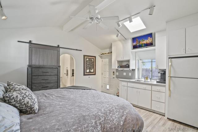 6702 Estrella Ave, San Diego CA: https://media.crmls.org/mediaz/6edde76a-2d52-44e9-8dc2-ecf22118516d.jpg