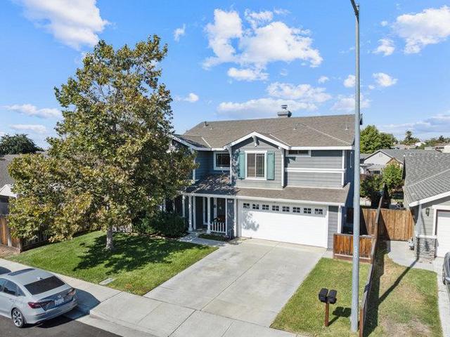 2421 Valley View Road, Hollister CA: https://media.crmls.org/mediaz/6ede1b95-67db-4c42-9e7c-7c1122adc8f8.jpg