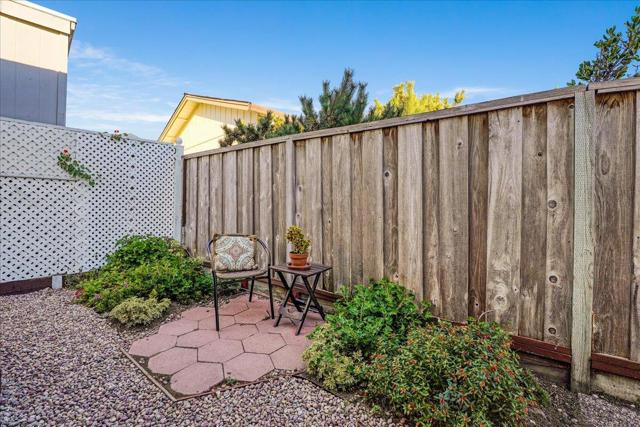 2395 Delaware Avenue, Santa Cruz CA: https://media.crmls.org/mediaz/6eded998-f938-4152-befd-92129054bfad.jpg