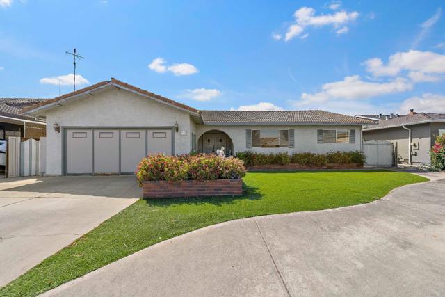 6137 Oak Forest Way, San Jose CA: https://media.crmls.org/mediaz/6edf924c-3b26-4ae5-925c-ba7e9bf4f4a3.jpg