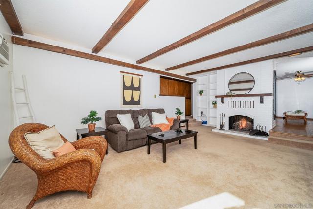 Image 17 of 75 For 6825 Kellyn Lane