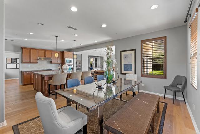 Detail Gallery Image 10 of 62 For 7090 Sitio Corazon, Carlsbad,  CA 92009 - 4 Beds | 3/1 Baths