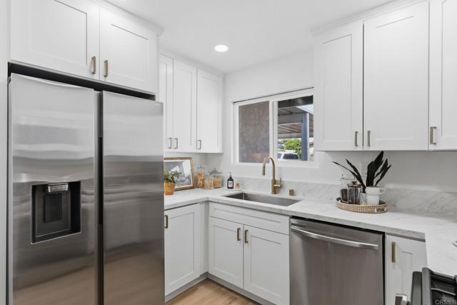 Detail Gallery Image 5 of 23 For 6729 Mezin Way, San Diego,  CA 92114 - 4 Beds | 1/1 Baths