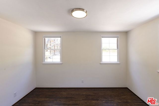 2547 Canyon Drive, Los Angeles CA: https://media.crmls.org/mediaz/6ee13f1b-55dc-4558-92b5-ea3e1d112f11.jpg