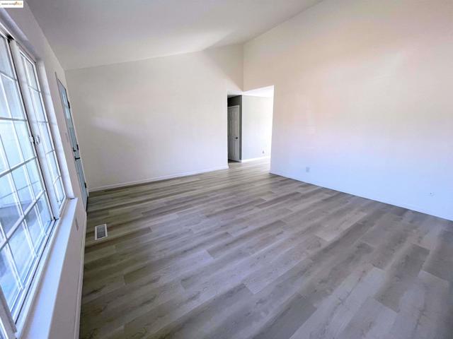 2723 E Tregallas Rd, Antioch CA: https://media.crmls.org/mediaz/6ee201d3-d145-42f6-bc12-5dbd1ee46c76.jpg