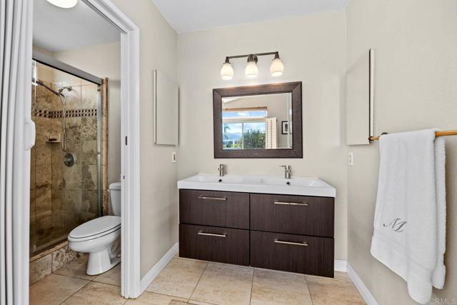 Detail Gallery Image 13 of 22 For 11738 Monte View Ct, El Cajon,  CA 92019 - 3 Beds | 2 Baths