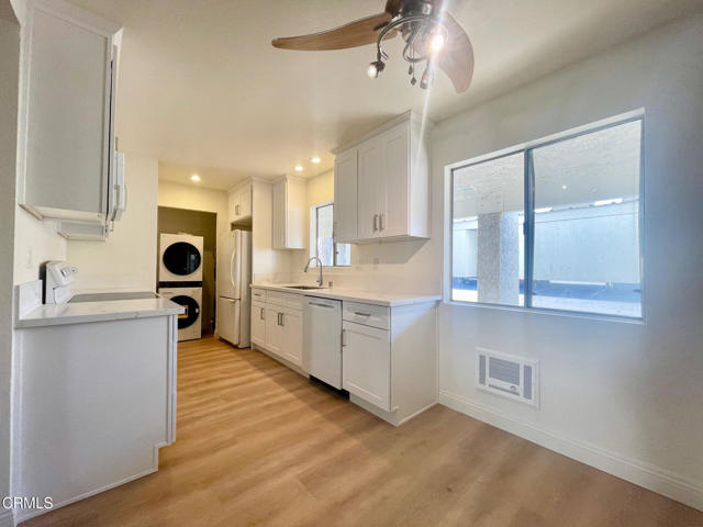 Detail Gallery Image 4 of 28 For 225 S Ventura Rd #83,  Port Hueneme,  CA 93041 - 1 Beds | 1 Baths