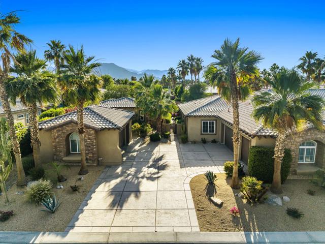 52395 Whispering Way, La Quinta CA: https://media.crmls.org/mediaz/6ee278fc-72f5-47bf-a8b8-71d21d5d6d16.jpg