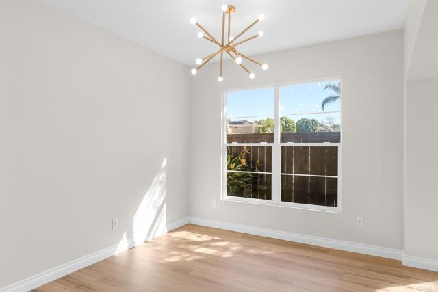 Detail Gallery Image 12 of 34 For 1279 W Vaquero, Chula Vista,  CA 91910 - 3 Beds | 2/1 Baths