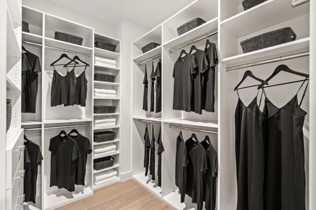 425 First Street, Los Altos CA: https://media.crmls.org/mediaz/6ee2f5e4-2319-44a9-8c1d-96257967a643.jpg