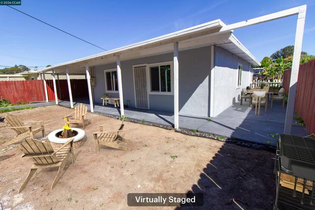 2929 Alta Mira Dr, Richmond CA: https://media.crmls.org/mediaz/6ee3cc48-fa2f-492d-bc1f-7ad7ed615c3b.jpg