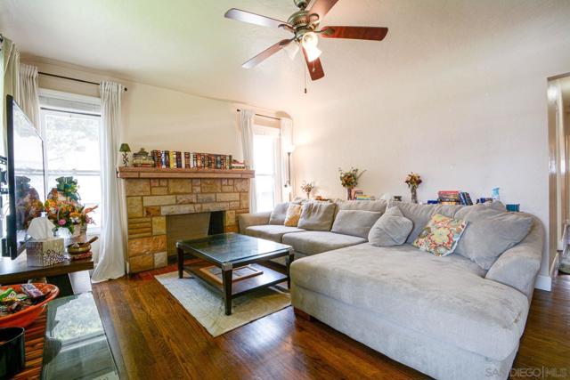 4445 50th St, San Diego CA: https://media.crmls.org/mediaz/6ee57cee-eee4-414b-a3ff-1e954a611b5a.jpg