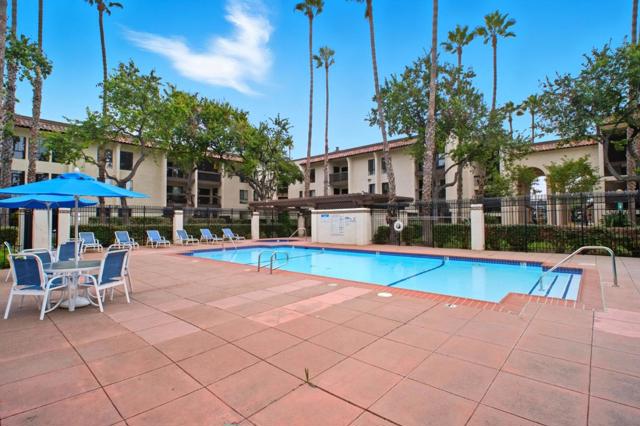 39975 Cedar Boulevard, Newark CA: https://media.crmls.org/mediaz/6ee5905e-d451-47a7-9778-c473b72e1294.jpg