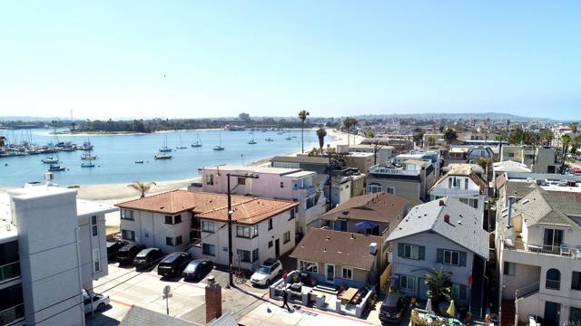 Detail Gallery Image 19 of 50 For 3492 Bayside Ln, San Diego,  CA 92109 - – Beds | – Baths