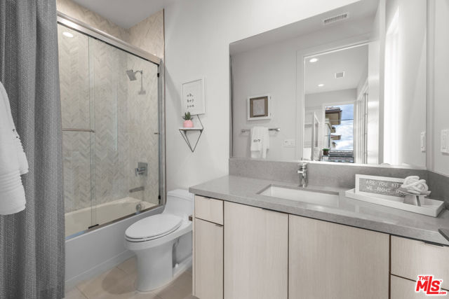 Image 30 of 52 For 20378 Marlow Lane
