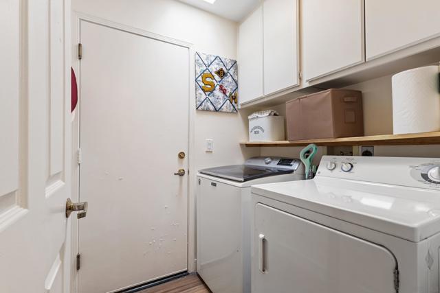 4695 Adra Way, Oceanside CA: https://media.crmls.org/mediaz/6ee7876c-52f0-4de6-bd8b-305fedf22ef1.jpg