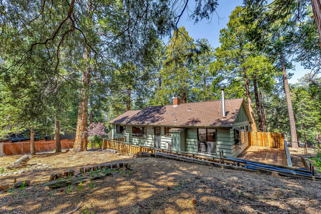 52551 Pine Ridge Road, Idyllwild CA: https://media.crmls.org/mediaz/6ee79531-87c3-40c5-8ae3-fe40eb7a97f6.jpg
