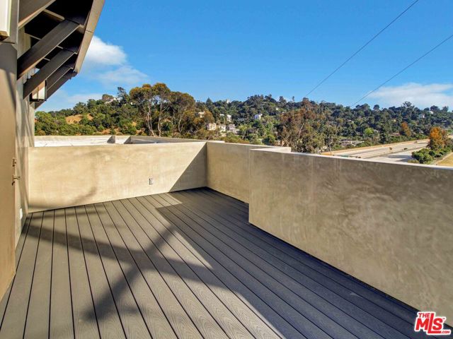 2612 Corralitas, Los Angeles CA: https://media.crmls.org/mediaz/6ee7adb6-7a26-49e6-b55e-937d0a3f709f.jpg