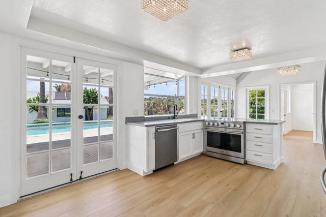 1797 99 Rabbit Hill, Fallbrook CA: https://media.crmls.org/mediaz/6ee85204-42f7-4d40-8e5e-cabecccb366a.jpg