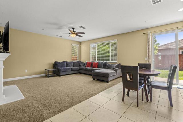 1420 Cielo Vista Lane, Gilroy CA: https://media.crmls.org/mediaz/6ee89eeb-3585-48e2-85a1-995c092d2e01.jpg