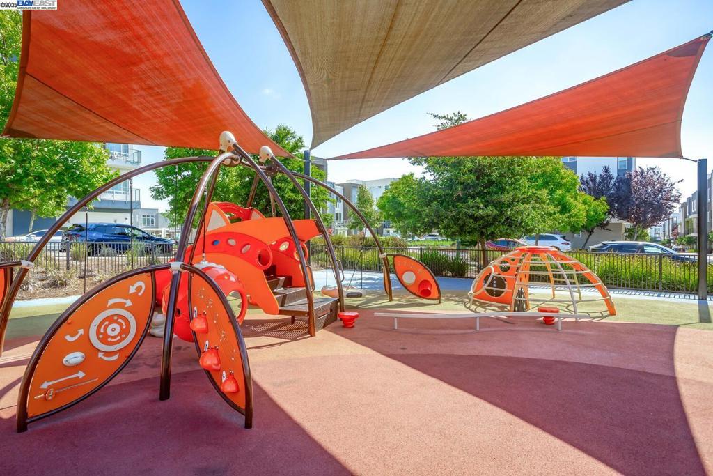 https://media.crmls.org/mediaz/6ee8d457-7394-475a-8fd3-803835d14d0b.jpg?preset=X-Large