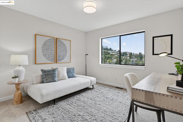 6475 Swainland Rd, Oakland CA: https://media.crmls.org/mediaz/6ee9b378-88c3-4352-a202-467b59e398c7.jpg