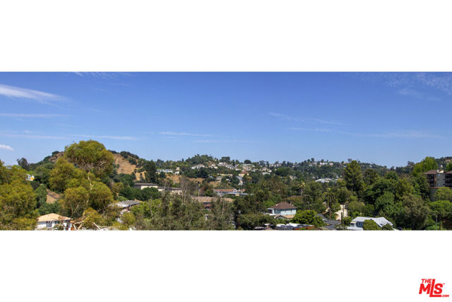172 S Avenue 58, Los Angeles CA: https://media.crmls.org/mediaz/6ee9d37c-2183-4d68-be79-8db4f26f58a5.jpg