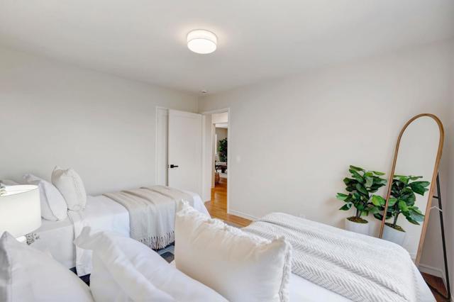 516 Maple Avenue, San Bruno CA: https://media.crmls.org/mediaz/6eea2c0c-80ed-4d99-bf9b-5dcd45d4aebc.jpg